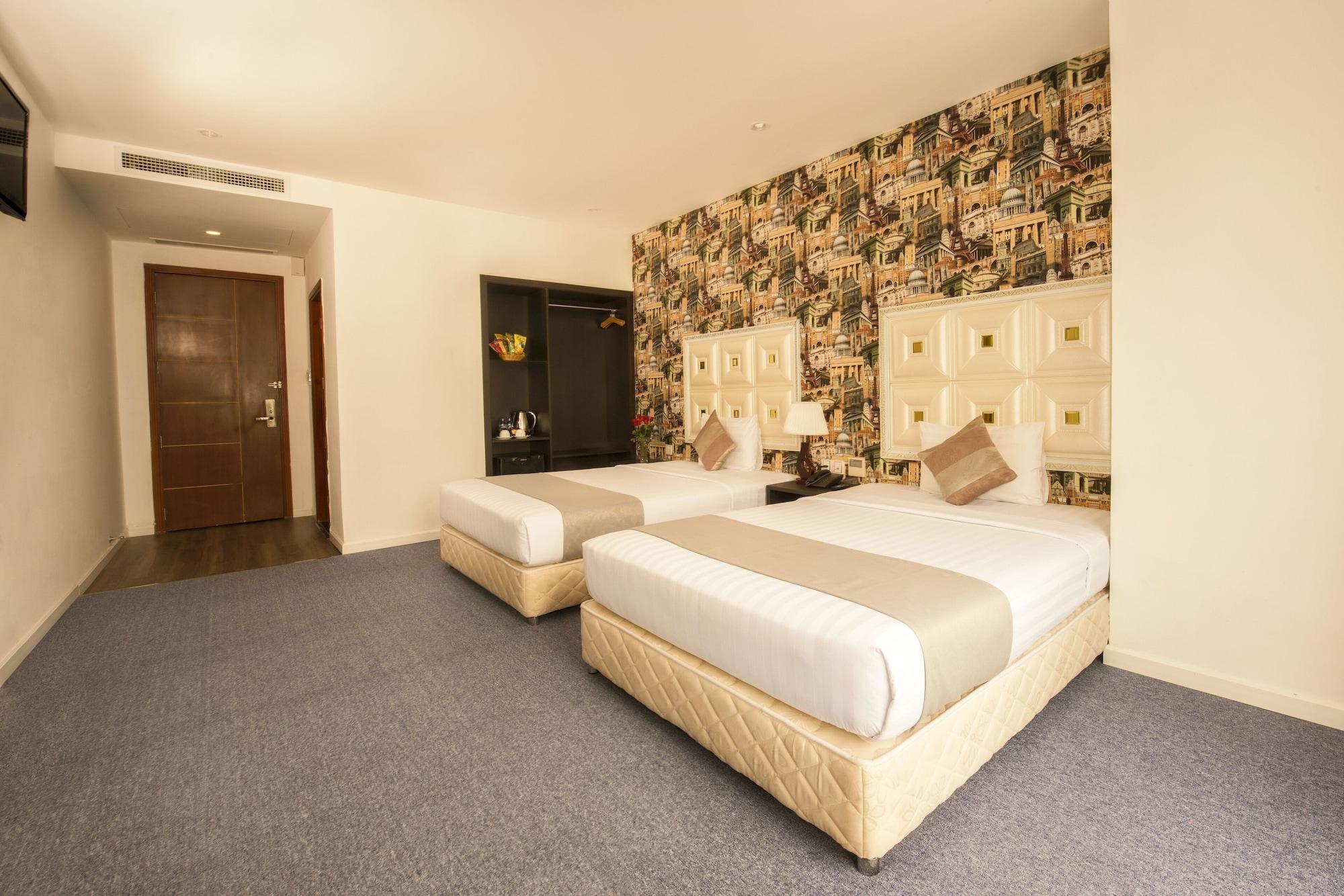 Golden Crown Hotel Ho Chi Minh City Exterior photo